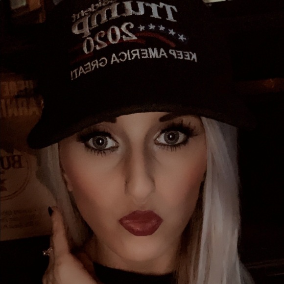 lindsaynikkolle